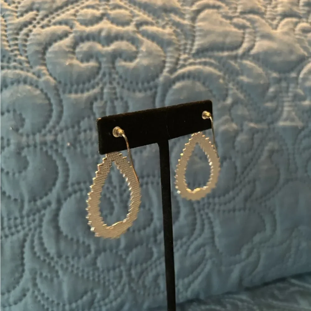 NEW Iron Orchid Studio Nickel-free Silver Drop Earrings